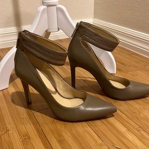 Banana Republic tan high heels with back zip and ankle strap.